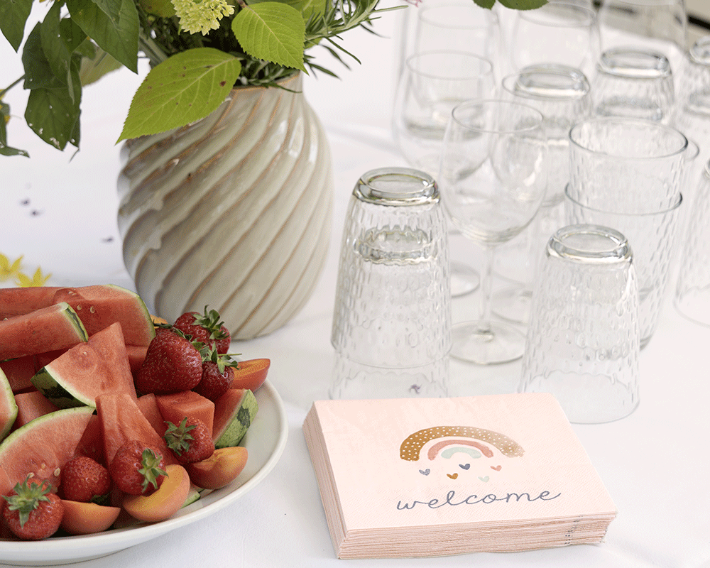 Sommerfest Servietten s 6388 welcome gedeckter Tisch