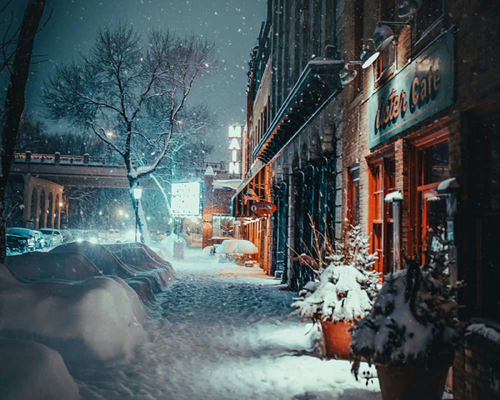 Holiday cheer winter in the city