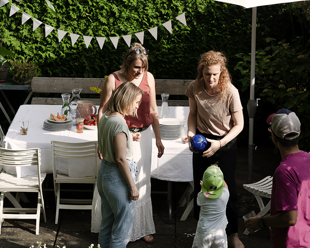 Sommerfest gespraeche geselligkeit