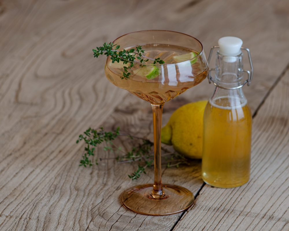 Timo sommerdrink thymiansirup quer web