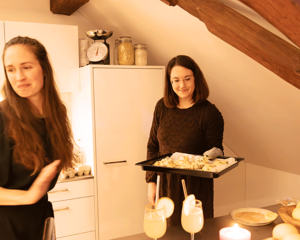 Weihnachtsfest apero blaetterteigtaennchen 06 auf dem blech