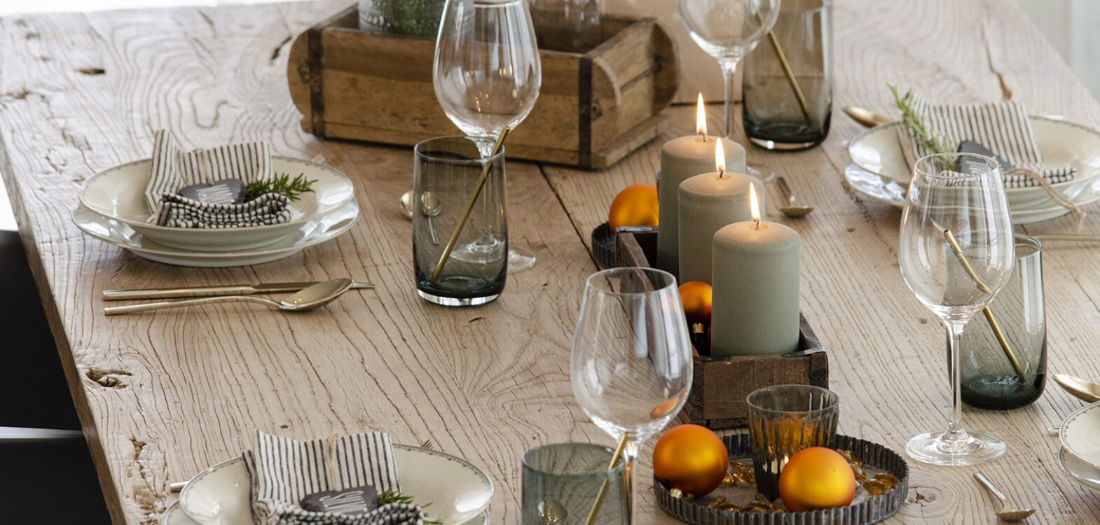 Weihnachtstisch deko grün gelb