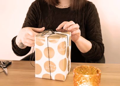 Weihnachtsfest geschenke einpacken 03