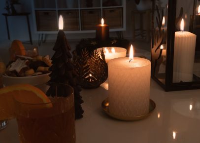 Zylinderkerze yummi s 087019 013 weihnachten trifft silvester warten bis mitternacht wohnzimmer 01