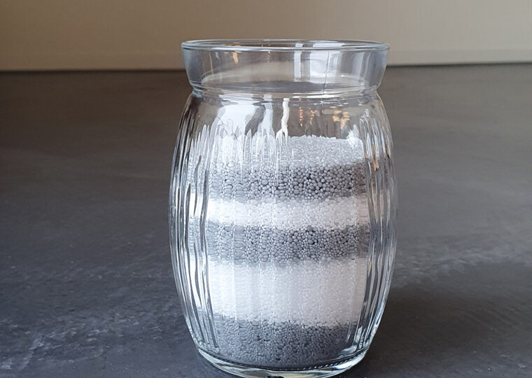 Kerzensand Schichtweise gefuellt