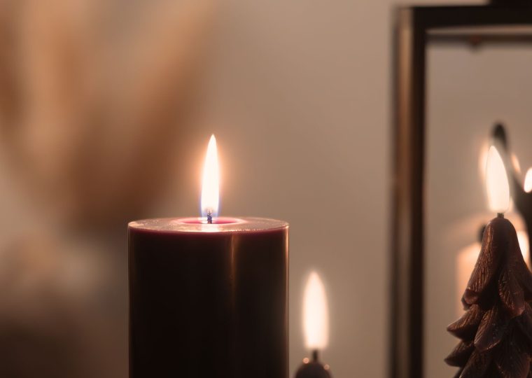 Zylinderkerze shine s 086908 023 weihnachten trifft silvester warten bis mitternacht wohnzimmer 01