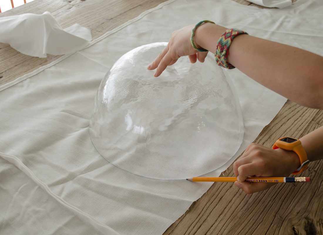 Halloween gespenster lichterkette diy 15 umhang einzeichnen
